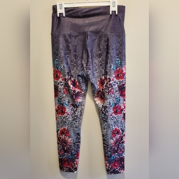 ☆ 3/35$ | Balance Collection Snake Skin & Print Flowers Tummy Control leggings M - Picture 2 of 8